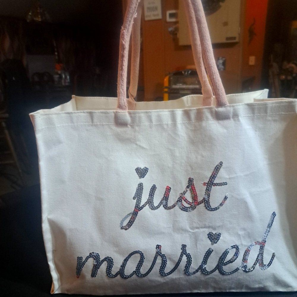 Just married tote